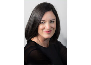 مقابلة خاصة مع السيدة / فيونا شانلي Interview with Fiona Shanley