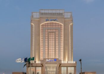 فندق راديسون بلو كورنيش يفوز بجائزة أفضل فندق مطل على البحر في جدة