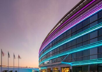 فندق بارك إن باي راديسون – دبي موتور سيتي ، إقامة مثالية لعشاق السيارات