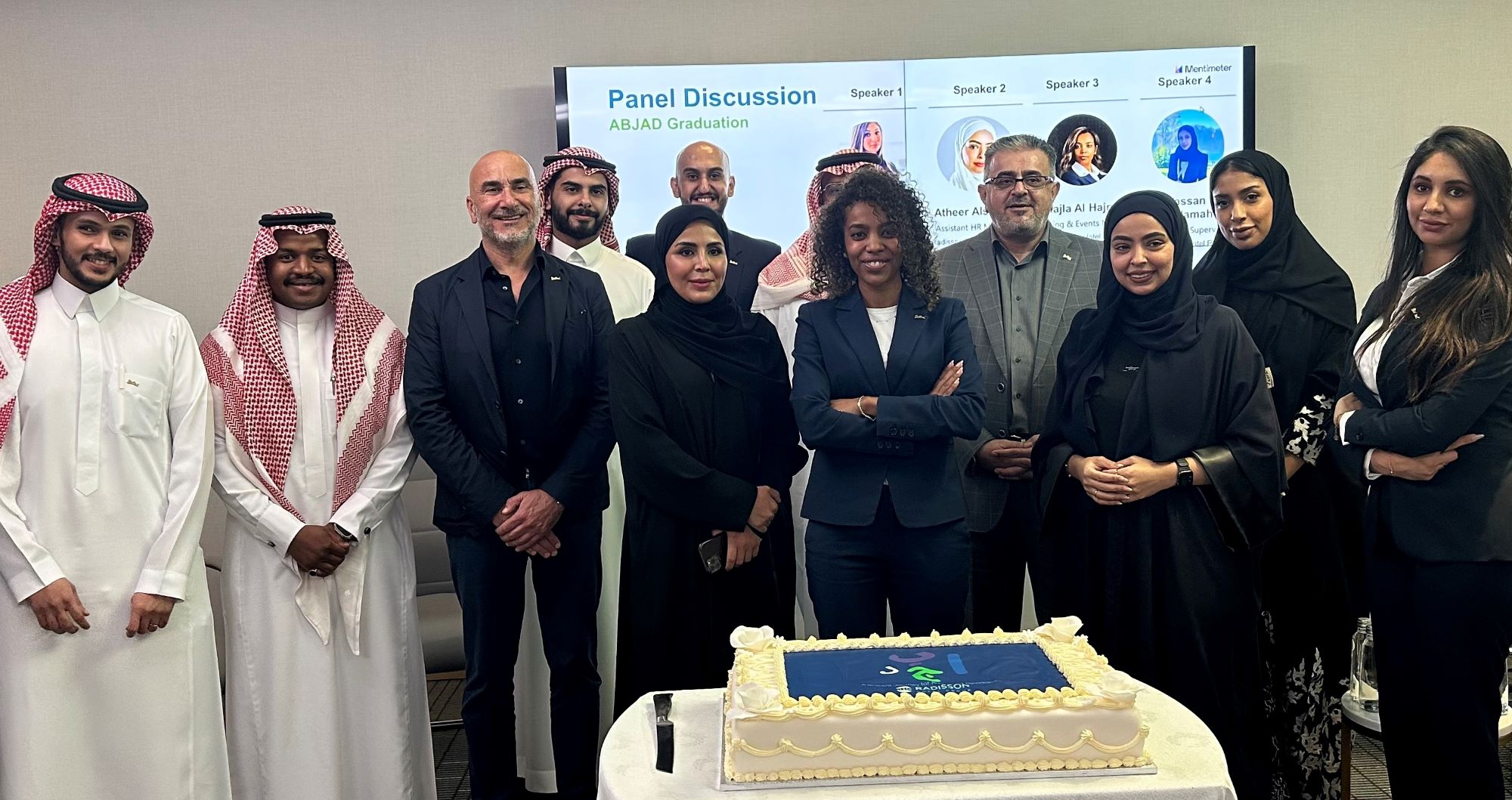 مجموعة فنادق راديسون تحتفي بالدفعة الأولى من خريجي برنامج “أبجد” لتطوير المواهب