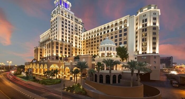 فندق كمبينسكي مول الإمارات – ملاذك الفاخر في قلب دبي