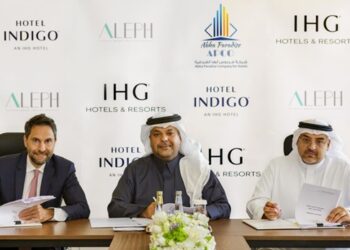 مجموعة فنادق ومنتجعات IHG توسع نطاق محفظتها الفاخرة والخاصة بأسلوب الحياة في المملكة العربية السعودية من خلال إتفاقية جديدة لإفتتاح فندق إنديغو أبها