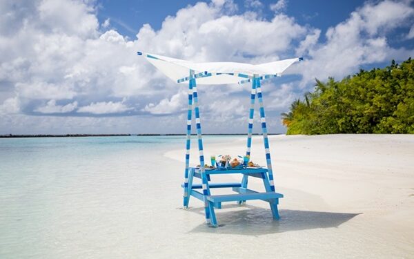 SUN SIYAM IRU VELI UNVEILS TWO REMARKABLE NEW GUEST EXPERIENCES:THE FLOATING DELIGHTS AND THE PRIVATE LAGOON BREAKFAST