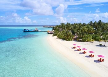 SUN SIYAM VILU REEF CELEBRATED AS INDIAN OCEAN’S LEADING WATER VILLA RESORT 2024