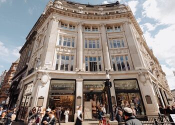 اكتشفوا روعة الصيف في “ويست إند” لندن