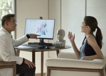 “راكسا” تقدم أحدث تقنيات التشخيص المخبري لطول العمر: قمة الشيخوخة المثالية