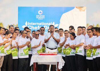 SUN SIYAM OLHUVELI تحتفل بيوم الطهاة العالمي بحفل طهي لذيذ!