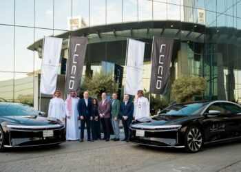 فندق فورسيزونز الرياض يتعاون مع لوسد لتقديم تجربة قيادة مستدامة للنزلاء