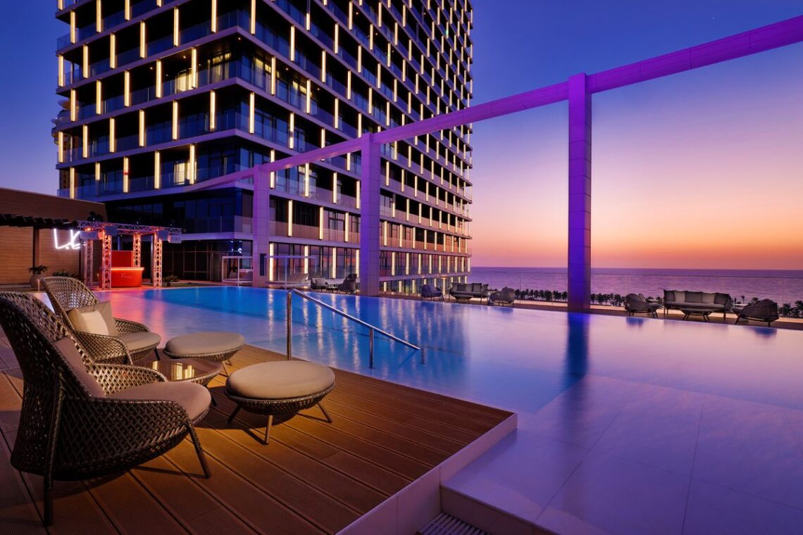 عودة كايا لهذا الموسم – التراس المفضل في جدة يعود هذا الموسم بموكتيلات حائزة على جوائز ونكهات من المحيط الهادئ