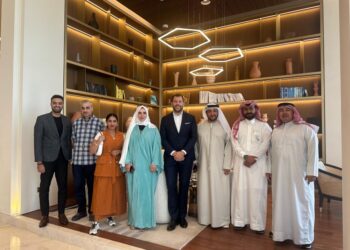 جميرا خليج البحرين يستضيف وفد الاتحاد العربي للإعلام السياحي