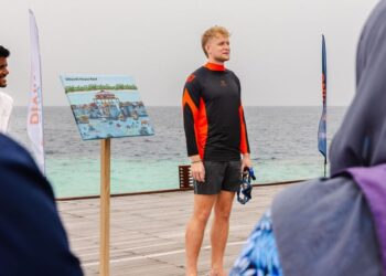Sun Siyam Olhuveli يرحب بمايلز مورفي كعالم أحياء بحرية جديد