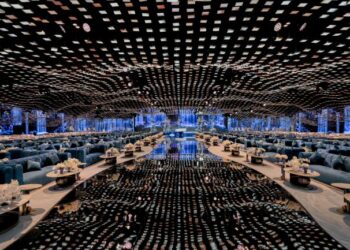 حكايات حب تُكتب في الرياض مع باقات الزفاف الحصرية من ماندارين أورينتال الفيصلية، الرياض