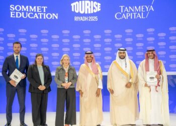 برعاية معالي وزير السياحة في قمة  “TOURISE 2025” .. إطلاق شراكة سعودية – سويسرية لتأهيل الكفاءات الوطنية وإنشاء منظومة تعليمية وتدريبية في مجالات السياحة والضيافة وفنون الطهي