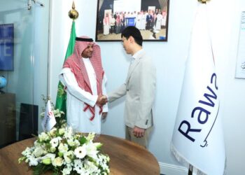 “رواسي البناء للاستثمار” تبحث تعزيز التعاون والشراكة مع شركة “زد تي إي” الصينية في مجالات تطوير البنية التحتية لقطاع الطاقة والاتصالات