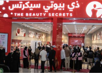 “ذا بيوتي سيكريتس” تجدد حضورها بتصاميم ساحرة تحفظ جودتها وعبق عطورها