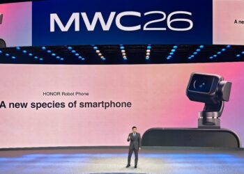 الرئيس التنفيذي لشركة HONOR يعرض رؤيته المستقبلية في المؤتمر العالمي للجوال 2026MWC ويُشيد بـ “روبوت فون” لابتكاره الاستثنائي في دمج الذكاء الاصطناعي