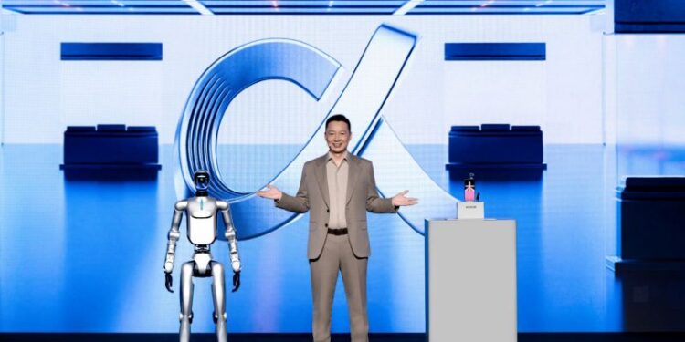 HONOR  تعزّز  رؤيتها للذكاء الاصطناعي في مؤتمر MWC 2026 من خلال الكشف عن أجهزتها روبوت فون وروبوت بشري وMagic V6