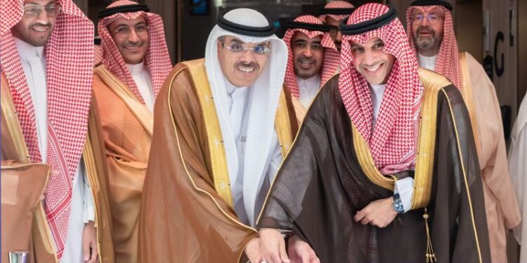 “أوقاف للاستثمار” و”طيبة” يدشنان رسمياً فندق وأجنحة “مكارم برج المدينة” في قلب المدينة المنورة.. نموذجاً رائداً للشراكة بين القطاعين الوقفي والخاص