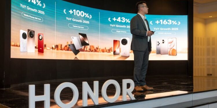 HONOR  تفتح الطلبات المسبقة لسلسلة HONOR 600 Series مع أداء رائد يضاهي الهواتف في فئتها
